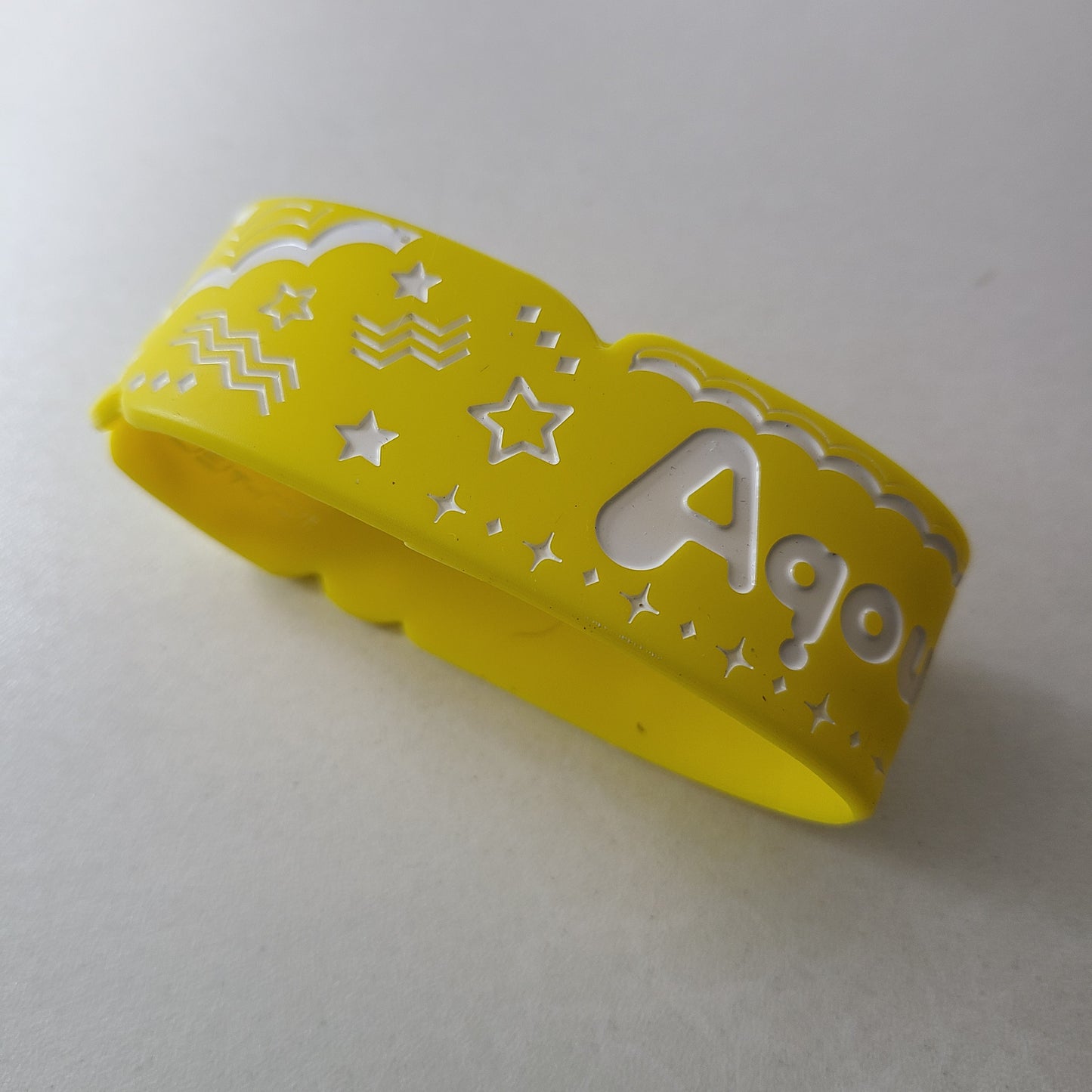 Pulsera de goma Hanamaru Kunikida
