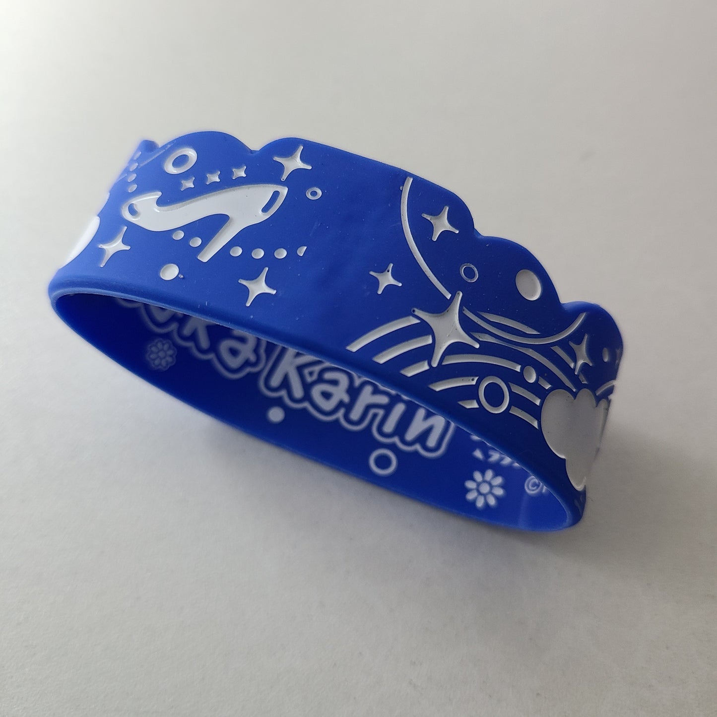 Pulsera de goma Karin Asaka