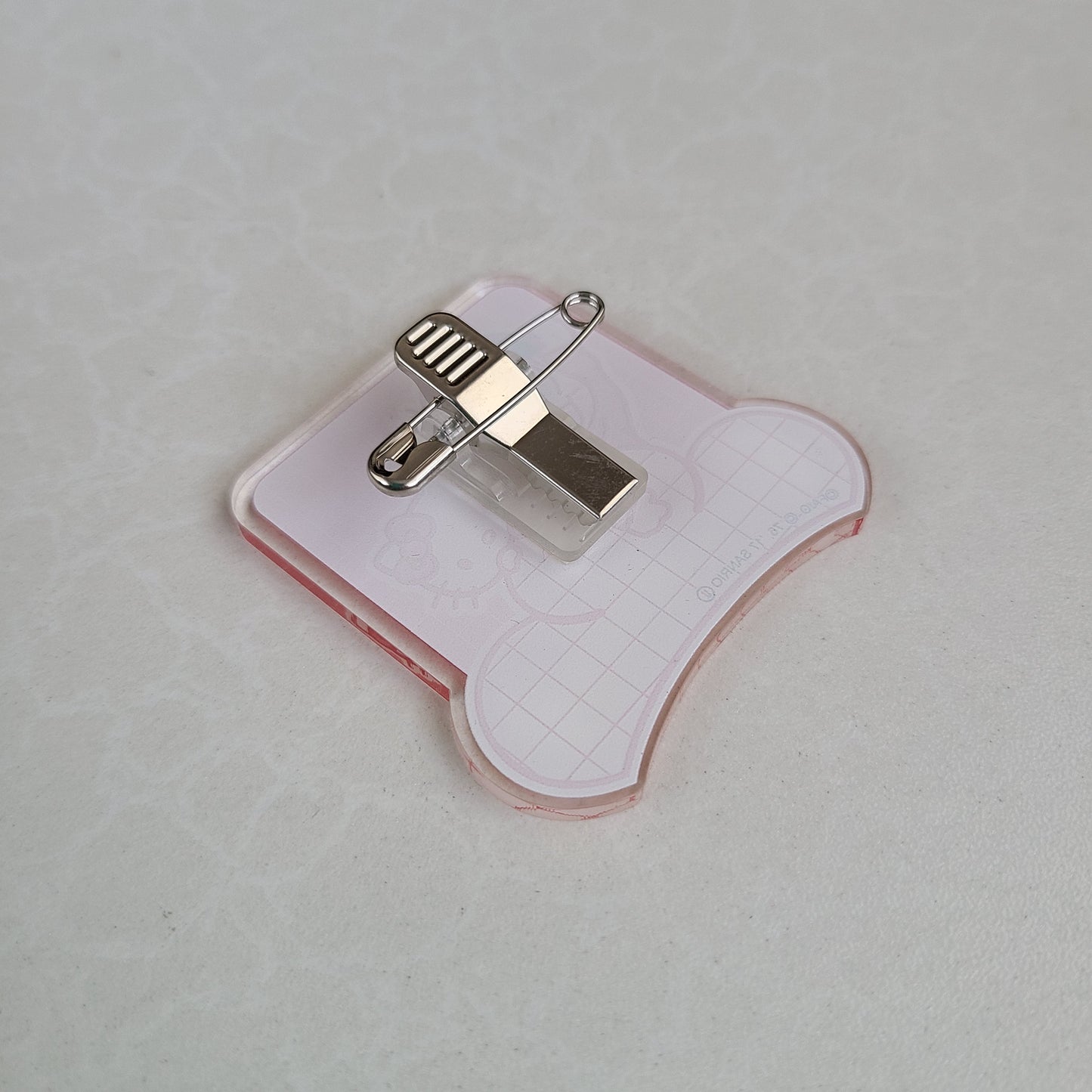 Pin acrílico Osomatsu Matsuno