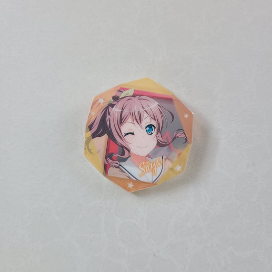 Pin acrílico Saya Yamabuki
