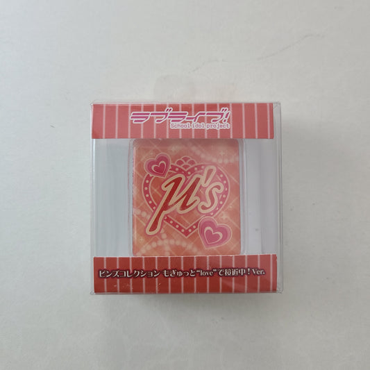 Pin metálico µ's