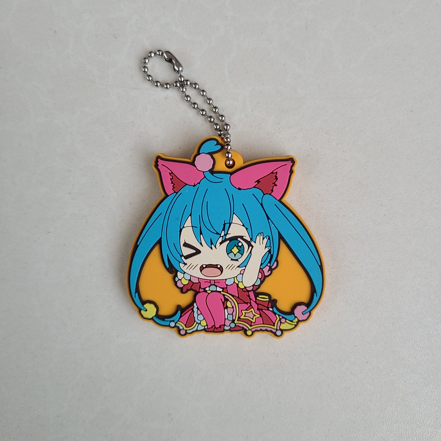 Ballchain de goma Hatsune Miku Wonderland Sekai