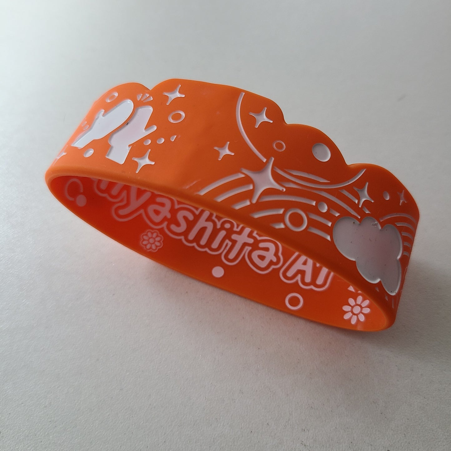 Pulsera de goma Ai Miyashita