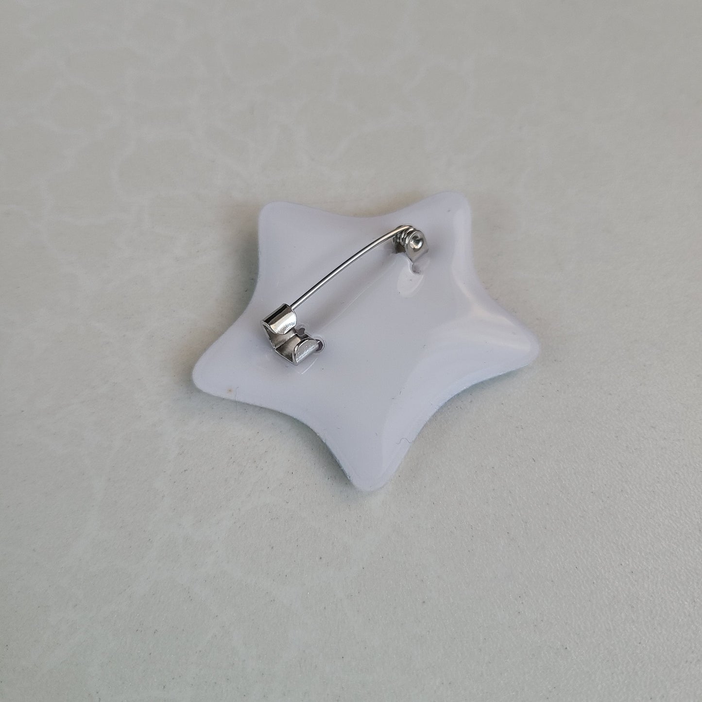 Pin Iori Izumi